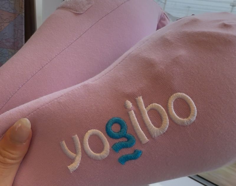 yogiboネックピロー
