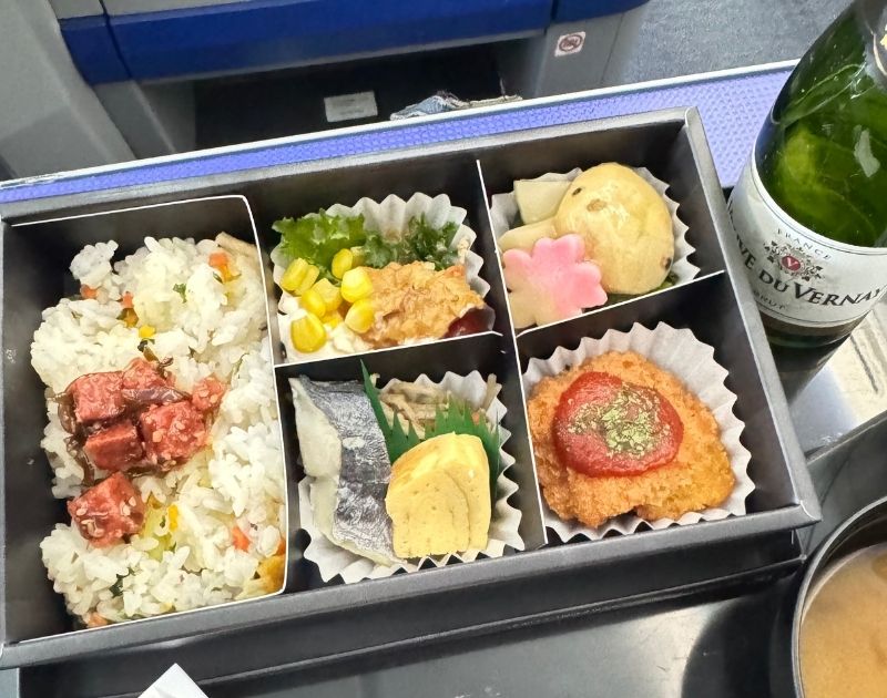 ANAプレミアムクラスのランチ